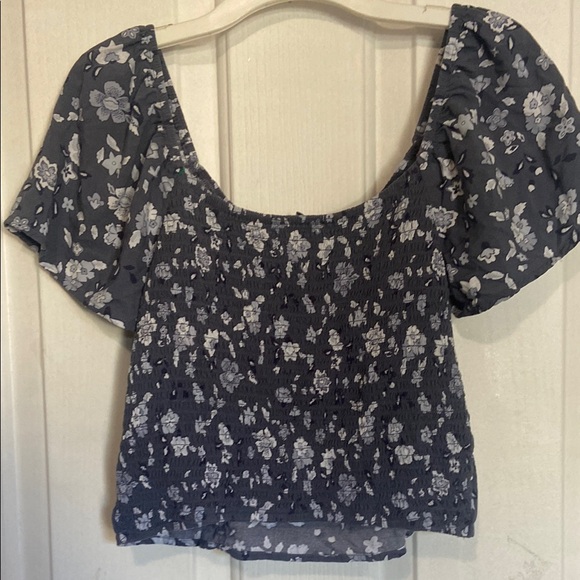 Hollister Multicolored Off The Shoulder Puff Sleeve Blouse - Picture 3 of 5
